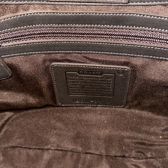 Coach Girl GT Hobo NWT - Picture 6 of 8